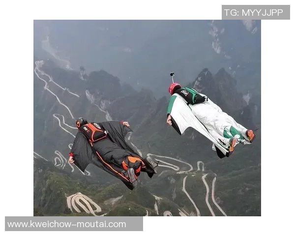 极限运动的魅力与挑战：南京极限运动队的训练与控制揭秘